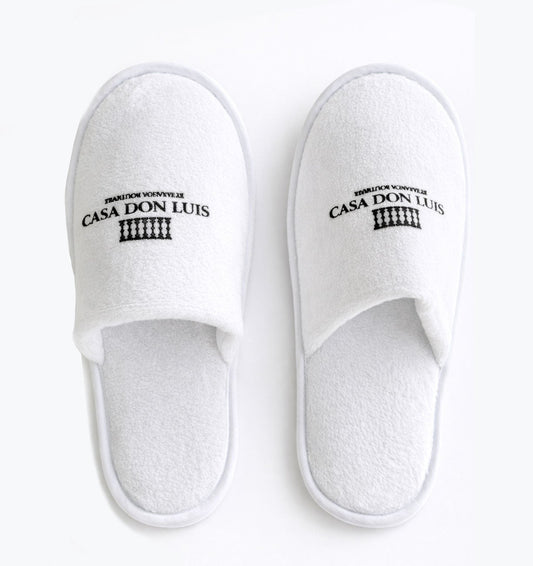 PANTUFLA CERRADA DE LUJO